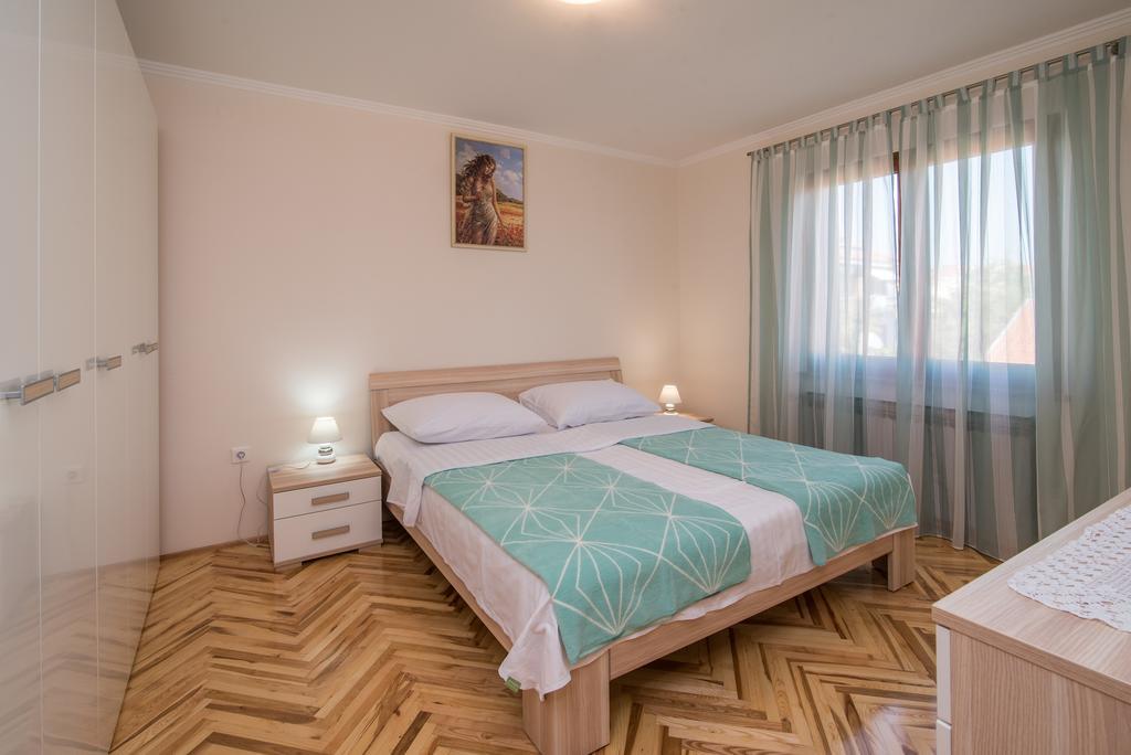Apartman Slavko Krk Town Exterior photo